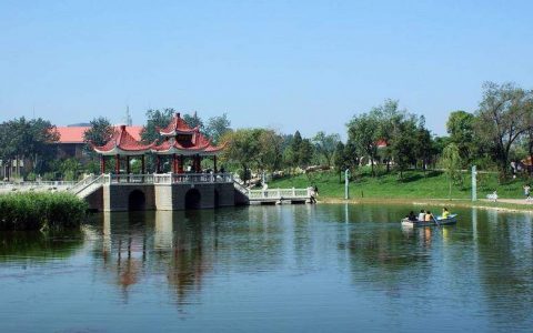 天津“黑馬”公園“惹火”，號(hào)稱“千園之園”，位居市中心