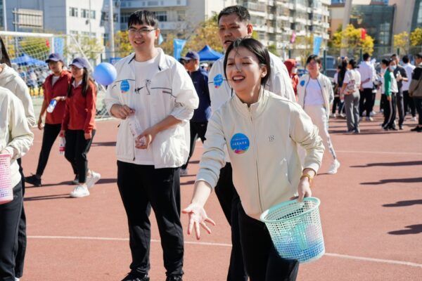 凝心鑄魂跟黨走 ?團(tuán)結(jié)奮斗新征程  天津市濱海新區(qū)首屆機(jī)關(guān)職工健康運(yùn)動會成功舉辦