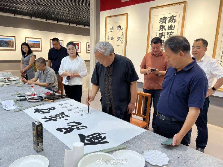 “山海情韻·文旅共融”天津?yàn)I海新區(qū)與和田書(shū)畫(huà)交流筆會(huì)成功舉行