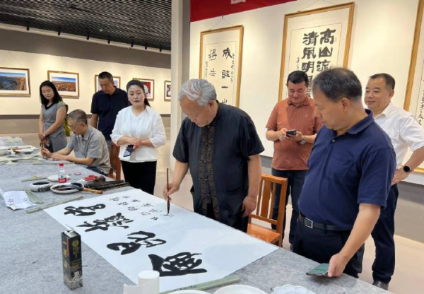 “繪山海情韻 促文旅共融”濱海新區(qū)文旅局與和田文旅合作共建及文化交流活動(dòng)成功舉行